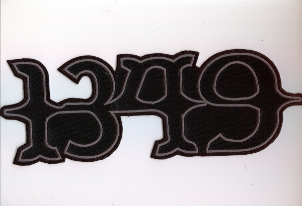 1349 - Graues Logo Rückenaufnäher